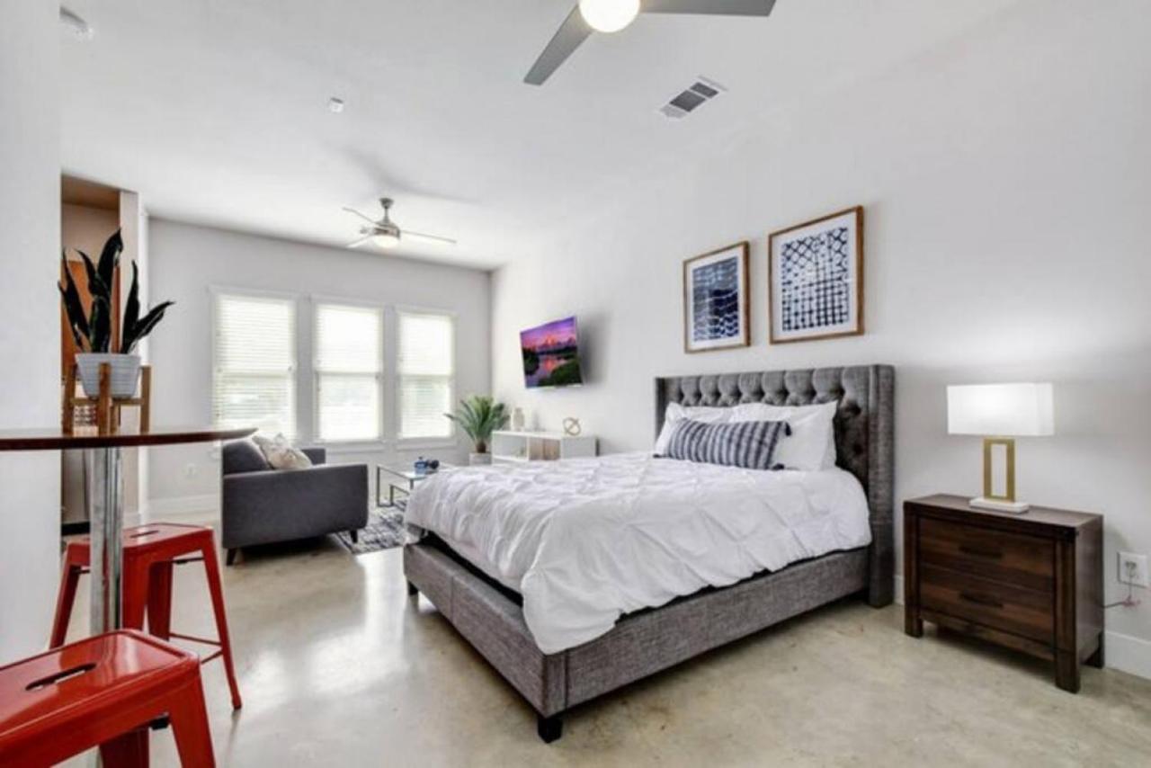 Vibrant Downtown Studio Wifi Pool Gym San Antonio Exterior foto